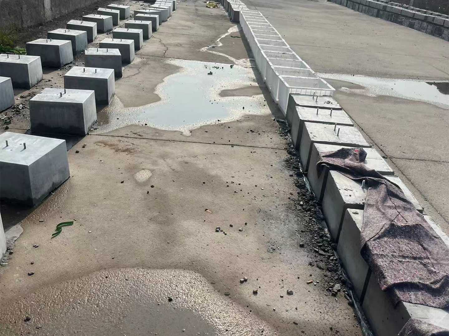 ˮ